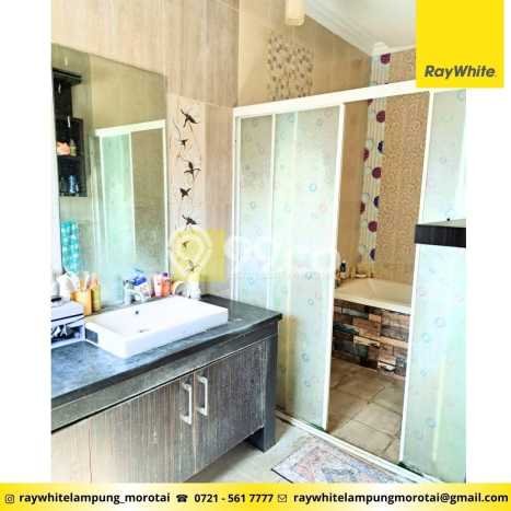 Rumah Modern Cantik 5 KT Bisa Langsung Pindah di Teluk Betung Barat Rumah Modern Cantik 5 KT Bisa Langsung Pindah di Teluk Betung Barat