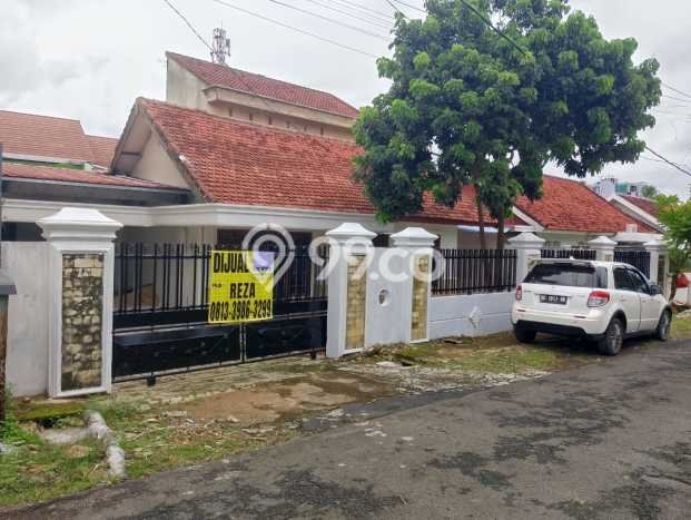 HOT PROPERTY! Rumah Premium area Tanjung Karang Pusat, LT 364m2m² Bangunan 268m2m² HOT PROPERTY! Rumah Premium area Tanjung Karang Pusat, LT 364m2m² Bangunan 268m2m²
