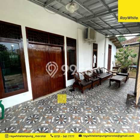 Rumah Lokasi Strategis di Rajabasa, Bandar Lampung, LT 737m2m² LB 700m2m² Rumah Lokasi Strategis di Rajabasa, Bandar Lampung, LT 737m2m² LB 700m2m²