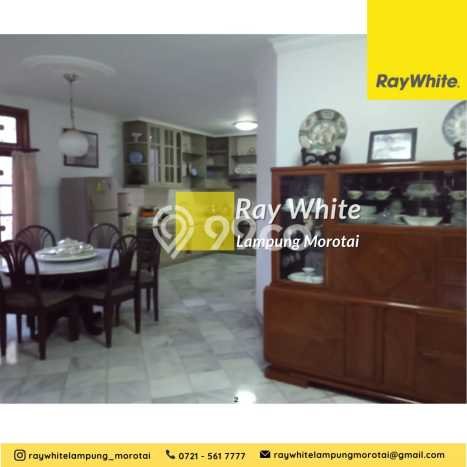 Siap Huni Rumah Mewah 4 Kamar di Tanjung Karang Barat Dekat ke Mana Saja Siap Huni Rumah Mewah 4 Kamar di Tanjung Karang Barat Dekat ke Mana Saja