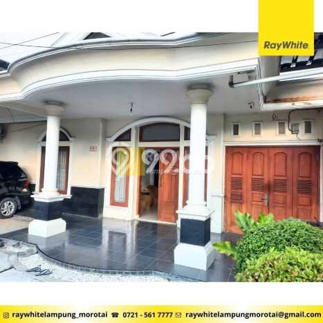 Hunian Cantik Modern Lb 150m2 di Tanjung Karang Pusat, Bandar Lampung Hunian Cantik Modern Lb 150m2 di Tanjung Karang Pusat, Bandar Lampung