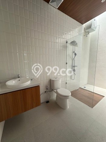 HARGA TERBAIK! Vila Kawasan , Luas 196m2m², Area Strategis HARGA TERBAIK! Vila Kawasan , Luas 196m2m², Area Strategis