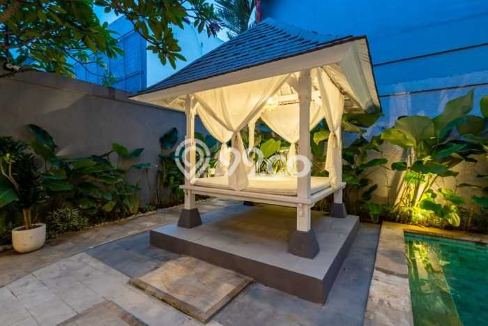 FOR SALE! Vila Kawasan , Luas 217m2m², Posisi Strategis FOR SALE! Vila Kawasan , Luas 217m2m², Posisi Strategis