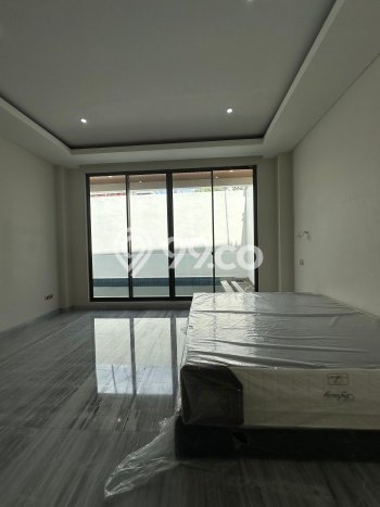 Hunian Elit LB 198m2 Siap Huni Desain Elegan di Umalas, Badung Hunian Elit LB 198m2 Siap Huni Desain Elegan di Umalas, Badung