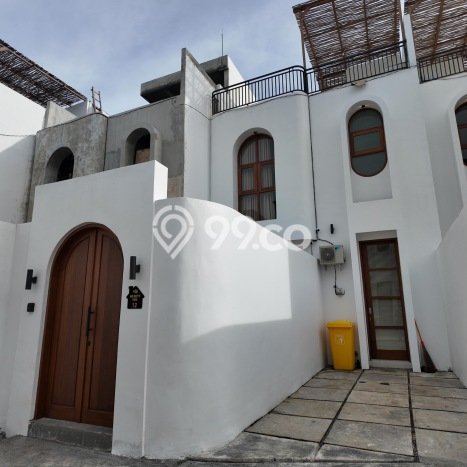 Ready to Use! Luxury House LT 114m2 Desain Elegan di Ungasan Ready to Use! Luxury House LT 114m2 Desain Elegan di Ungasan