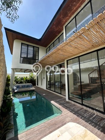 Vila Terawat Kawasan , Luas 185m2m², Lingkungan Asri dan nyaman Vila Terawat Kawasan , Luas 185m2m², Lingkungan Asri dan nyaman