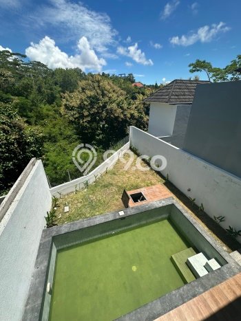 HARGA TERBAIK! Vila Kawasan , Luas 196m2m², Area Strategis HARGA TERBAIK! Vila Kawasan , Luas 196m2m², Area Strategis