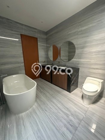 Hunian Elit LB 198m2 Siap Huni Desain Elegan di Umalas, Badung Hunian Elit LB 198m2 Siap Huni Desain Elegan di Umalas, Badung