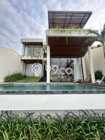 HARGA TERBAIK! Vila di , Luas 200m2m², Area Strategis HARGA TERBAIK! Vila di , Luas 200m2m², Area Strategis