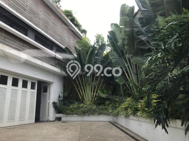 Vila Kawasan , Dimensi 625m2m², Dekat dengan transportasi publik Vila Kawasan , Dimensi 625m2m², Dekat dengan transportasi publik