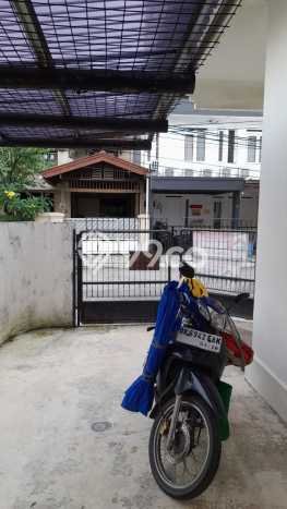 Cocok Untuk Investasi! Dijual Kost di Bintaro 16 Kamar Cocok Untuk Investasi! Dijual Kost di Bintaro 16 Kamar