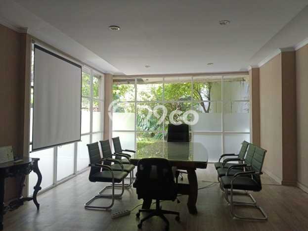 Rumah Elit LB 500m2 Siap Huni Desain Elegan di Prapanca, Jakarta Selatan Rumah Elit LB 500m2 Siap Huni Desain Elegan di Prapanca, Jakarta Selatan