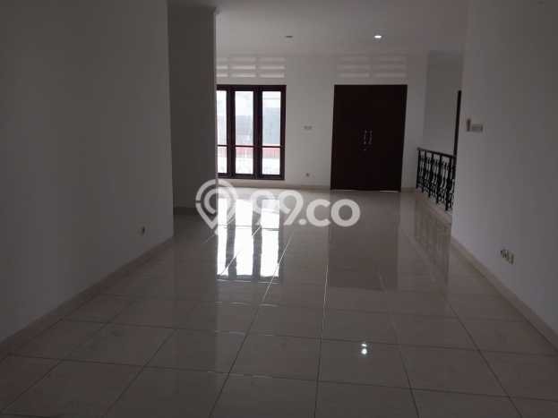 Jarang Ada! Rumah Kontrakan 6 Kamar Nyaman Siap Huni Pondok Indah Jarang Ada! Rumah Kontrakan 6 Kamar Nyaman Siap Huni Pondok Indah