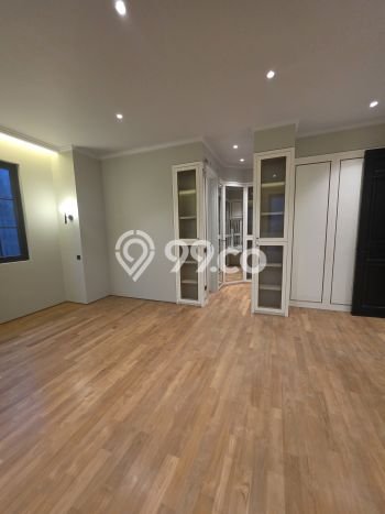Siap Huni Rumah Mewah 4 Kamar di Kebayoran Baru Dekat ke Mana Pun Siap Huni Rumah Mewah 4 Kamar di Kebayoran Baru Dekat ke Mana Pun
