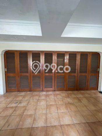 Rumah Elit LB 400m2 Siap Pakai Desain Elegan di Pondok Indah, Jakarta Selatan Rumah Elit LB 400m2 Siap Pakai Desain Elegan di Pondok Indah, Jakarta Selatan