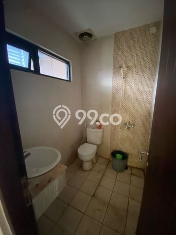 Rumah Berkualitas di , Jakarta Selatan, Luas 244m2m² Bangunan 200m2m² - BISA KPR! Rumah Berkualitas di , Jakarta Selatan, Luas 244m2m² Bangunan 200m2m² - BISA KPR!