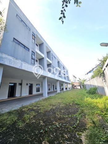 Rumah Luas Asri 4 KT Siap Huni di Bintaro Jakarta Selatan Rumah Luas Asri 4 KT Siap Huni di Bintaro Jakarta Selatan