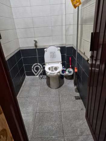 Rumah Luxury Modern Tanpa Renovasi di Ulujami Jakarta Selatan Rumah Luxury Modern Tanpa Renovasi di Ulujami Jakarta Selatan
