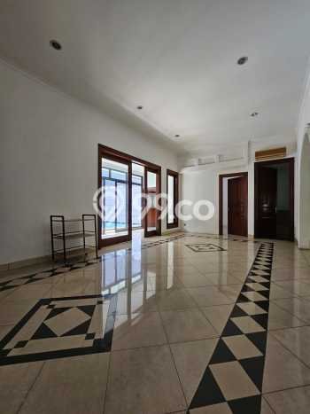 Jual Rumah Luas Elegan Dengan View Eksklusif di Pondok Indah, Jakarta Selatan Jual Rumah Luas Elegan Dengan View Eksklusif di Pondok Indah, Jakarta Selatan
