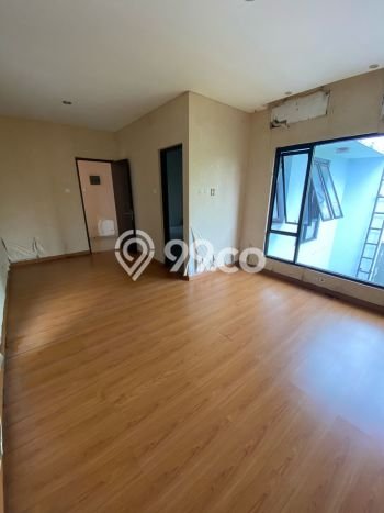 Rumah Berkualitas di , Jakarta Selatan, Luas 244m2m² Bangunan 200m2m² - BISA KPR! Rumah Berkualitas di , Jakarta Selatan, Luas 244m2m² Bangunan 200m2m² - BISA KPR!