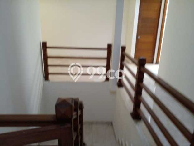 Rumah Elit Modern Siap Huni di Lebak Bulus Jakarta Selatan Rumah Elit Modern Siap Huni di Lebak Bulus Jakarta Selatan