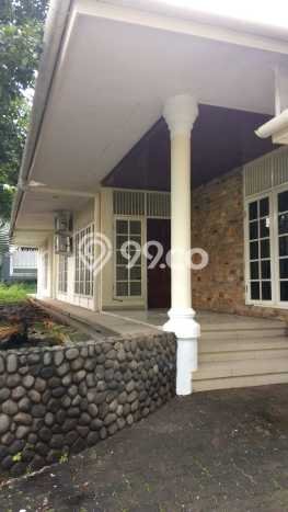 Dijual Rumah Premium dengan Fasilitas Sekitar Komplit di Pancoran, Jakarta Selatan Dijual Rumah Premium dengan Fasilitas Sekitar Komplit di Pancoran, Jakarta Selatan
