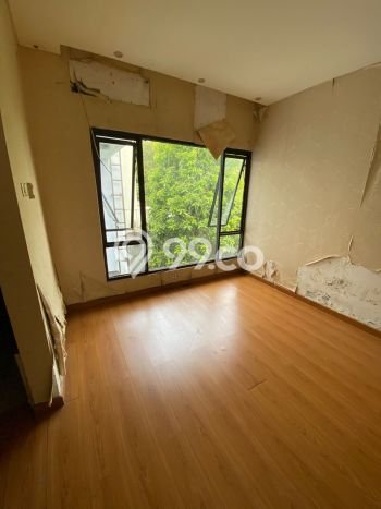Rumah Berkualitas di , Jakarta Selatan, Luas 244m2m² Bangunan 200m2m² - BISA KPR! Rumah Berkualitas di , Jakarta Selatan, Luas 244m2m² Bangunan 200m2m² - BISA KPR!