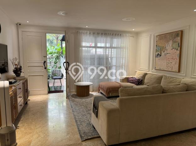 Jual Rumah Mewah Elegan Dengan View Eksklusif di Pondok Indah, Jakarta Selatan Jual Rumah Mewah Elegan Dengan View Eksklusif di Pondok Indah, Jakarta Selatan