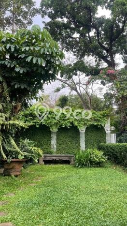 Rumah Mewah Dijual LT 670m2 di Kebayoran Baru, Jakarta Selatan Rumah Mewah Dijual LT 670m2 di Kebayoran Baru, Jakarta Selatan