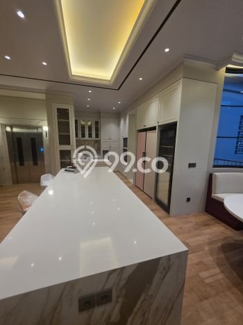 Siap Huni Rumah Mewah 4 Kamar di Kebayoran Baru Dekat ke Mana Pun Siap Huni Rumah Mewah 4 Kamar di Kebayoran Baru Dekat ke Mana Pun