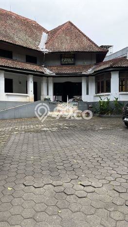 Komersial Komersial Disewakan di Coblong Bandung Luas 400m2 Komersial Komersial Disewakan di Coblong Bandung Luas 400m2