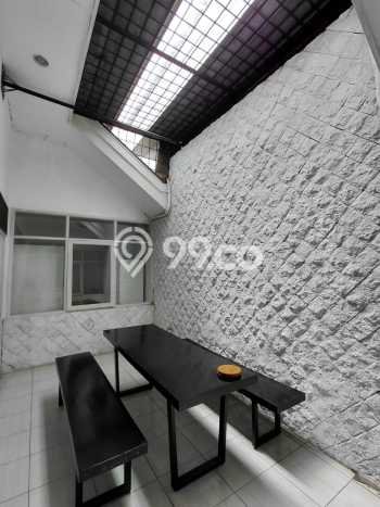 Rumah Disewakan Bandung LT 200m2 LB 150m2 Area Singgasana Rumah Disewakan Bandung LT 200m2 LB 150m2 Area Singgasana