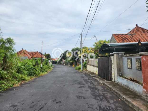 PENAWARAN TERBATAS! Rumah Premium di Pering, LT 206m² Bangunan 67m² PENAWARAN TERBATAS! Rumah Premium di Pering, LT 206m² Bangunan 67m²