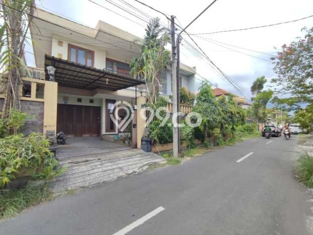 Rumah di Gatot Subroto, Denpasar, Luas 400m² Bangunan 415m² Rumah di Gatot Subroto, Denpasar, Luas 400m² Bangunan 415m²