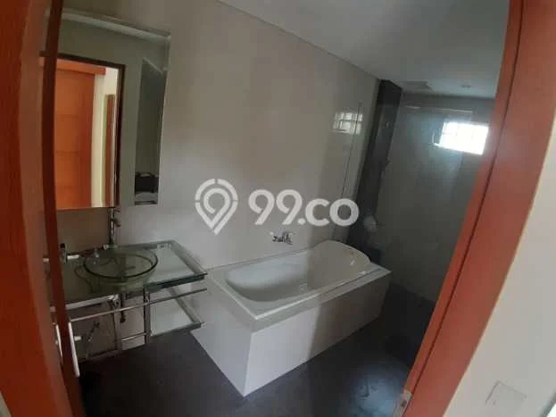 Disewakan! Rumah 3 Kamar Tidur &
3 Kamar Mandi di Tanjung Benoa, Badung Disewakan! Rumah 3 Kamar Tidur &
3 Kamar Mandi di Tanjung Benoa, Badung