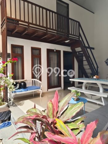 UNIT LANGKA! Rumah di Kerobokan, 3 KT, View Kota, Luas 200m² Bangunan 300m² UNIT LANGKA! Rumah di Kerobokan, 3 KT, View Kota, Luas 200m² Bangunan 300m²