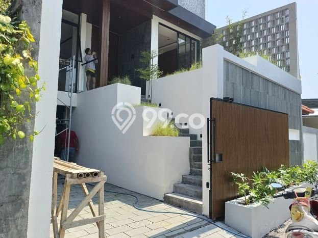 Rumah LB 350m² Dekat dengan Akses Transportasi, Denpasar - Harga Menarik Rumah LB 350m² Dekat dengan Akses Transportasi, Denpasar - Harga Menarik