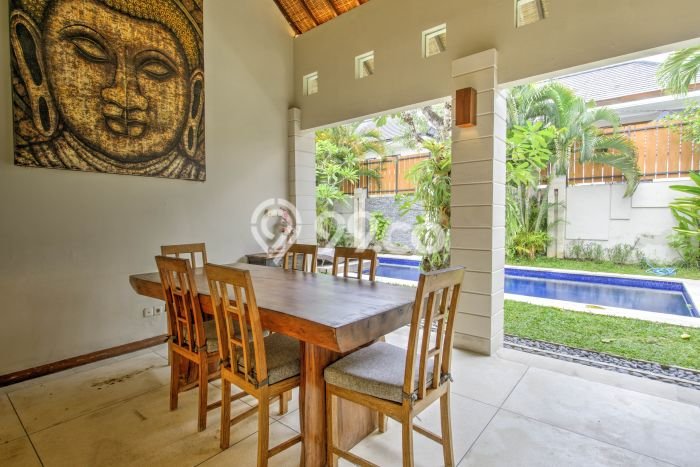 Lokasi Strategis! Vila Kawasan , Ukuran 330m2m², Kondisi Terbaik Lokasi Strategis! Vila Kawasan , Ukuran 330m2m², Kondisi Terbaik