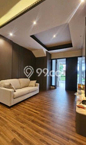 Dijual Rumah Luas Elegan Dengan View Eksklusif di Gading Serpong, Tangerang Dijual Rumah Luas Elegan Dengan View Eksklusif di Gading Serpong, Tangerang