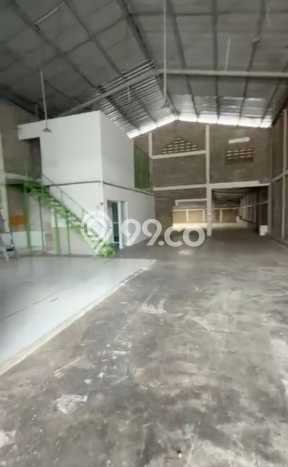 Gudang Disewakan di Kawasan Ramai BSD, Tangerang Selatan Gudang Disewakan di Kawasan Ramai BSD, Tangerang Selatan