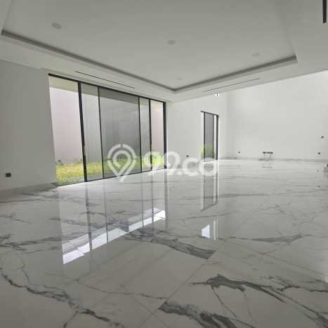 Ready to Use! Luxury House LT 420m2 Desain Elegan di Alam Sutera Ready to Use! Luxury House LT 420m2 Desain Elegan di Alam Sutera