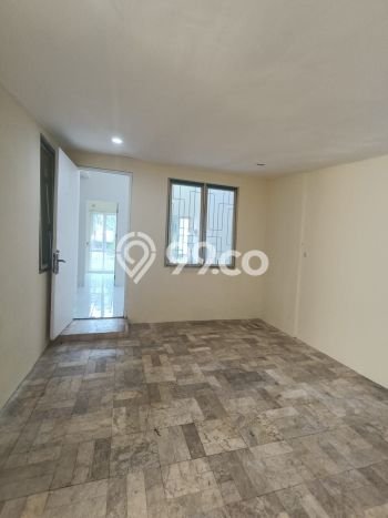 EXCLUSIVE OFFER! Rumah di BSD, 1 KM, Area Premium, Luas 90m² Bangunan 60m² EXCLUSIVE OFFER! Rumah di BSD, 1 KM, Area Premium, Luas 90m² Bangunan 60m²
