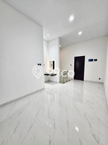 Rumah Elit LB 200m2 Siap Huni Desain Elegan di Alam Sutera, Tangerang Rumah Elit LB 200m2 Siap Huni Desain Elegan di Alam Sutera, Tangerang