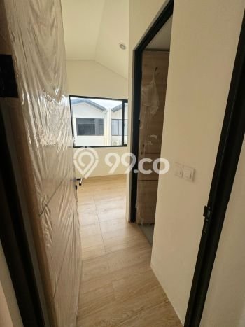 Rumah Luas Asri 3 KT Siap Huni di Lippo Karawaci Tangerang Rumah Luas Asri 3 KT Siap Huni di Lippo Karawaci Tangerang