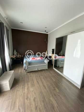 Jual Rumah Mewah Megah Dengan View Cantik di Gading Serpong, Tangerang Jual Rumah Mewah Megah Dengan View Cantik di Gading Serpong, Tangerang