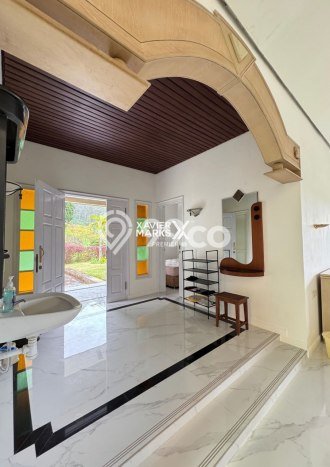 Vila Kawasan , Luas 985m2m², Lokasi Strategis Vila Kawasan , Luas 985m2m², Lokasi Strategis