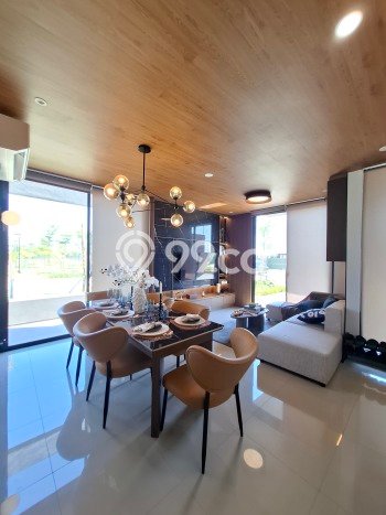 Rumah Nyaman di Tamalanrea, Makassar, Luas 120m² Bangunan 140m² Rumah Nyaman di Tamalanrea, Makassar, Luas 120m² Bangunan 140m²