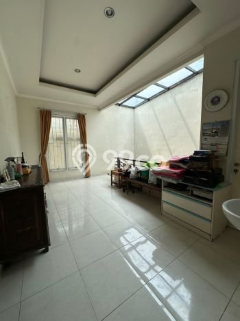 Rumah Elit LB 200m2 Siap Huni Desain Elegan di Sektor 3 - Bintaro, Tangerang Selatan Rumah Elit LB 200m2 Siap Huni Desain Elegan di Sektor 3 - Bintaro, Tangerang Selatan