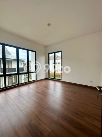 Rumah Luas Asri 2 KT Siap Pakai di Pondok Ranji Tangerang Selatan Rumah Luas Asri 2 KT Siap Pakai di Pondok Ranji Tangerang Selatan