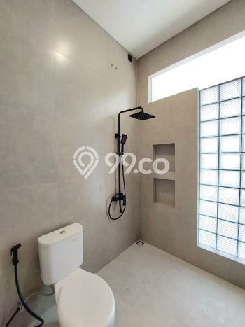 Dijual Rumah Mewah Elegan Dengan View Cantik di BSD City, Tangerang Dijual Rumah Mewah Elegan Dengan View Cantik di BSD City, Tangerang